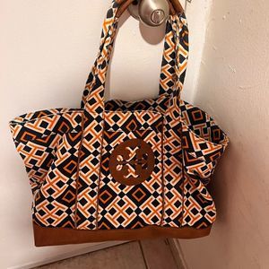 tory burch tote bag leather and cloth dress purse logo monogram handbag